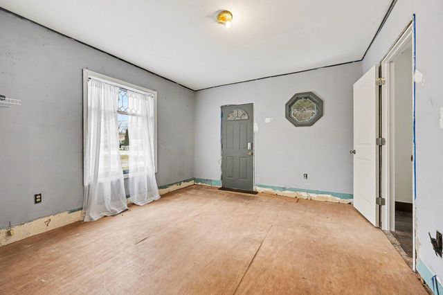 265 S Tabor Street, Lyons, MI 48851