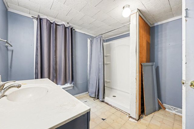 265 S Tabor Street, Lyons, MI 48851