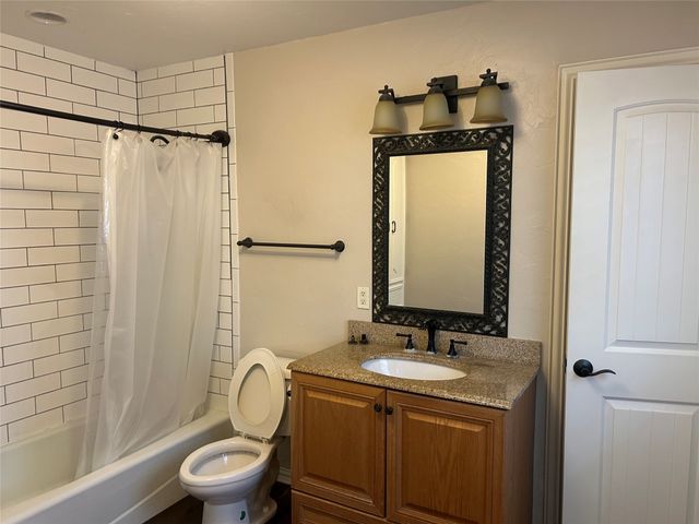 4202 Skyline Drive, Rowlett, TX 75088