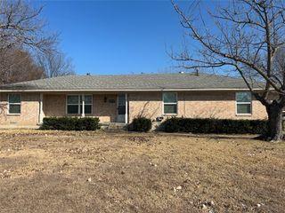 4202 Skyline Drive, Rowlett, TX 75088