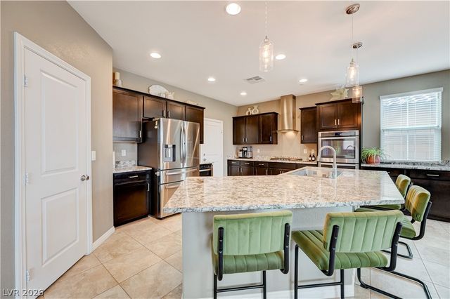 694 Bollons Island Street, Henderson, NV 89002