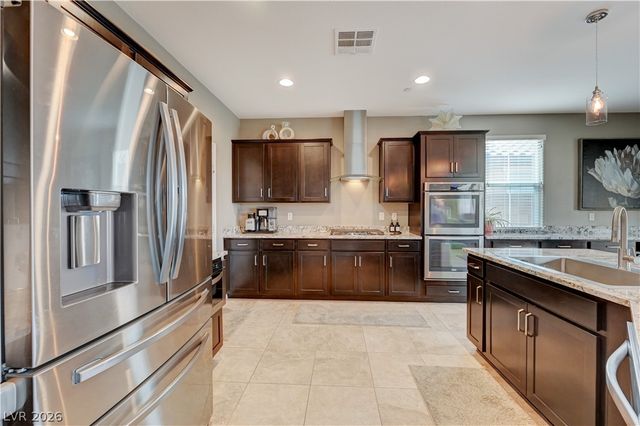 694 Bollons Island Street, Henderson, NV 89002