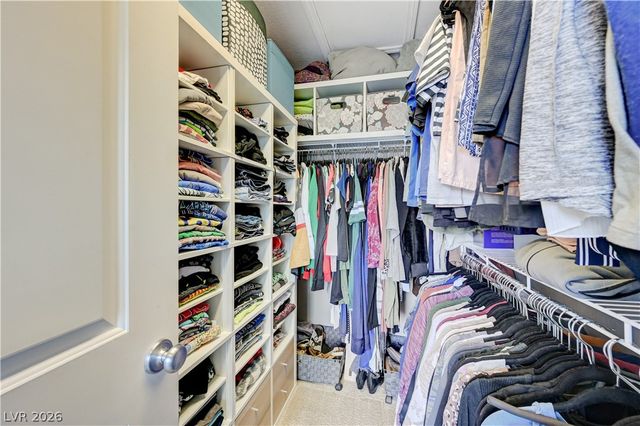 694 Bollons Island Street, Henderson, NV 89002