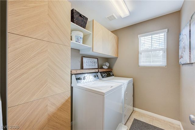 694 Bollons Island Street, Henderson, NV 89002