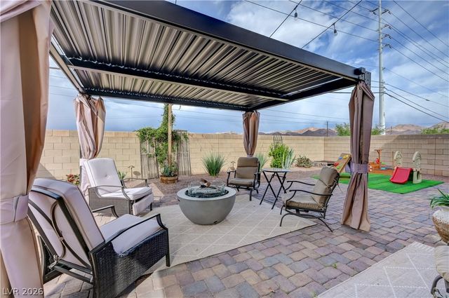 694 Bollons Island Street, Henderson, NV 89002