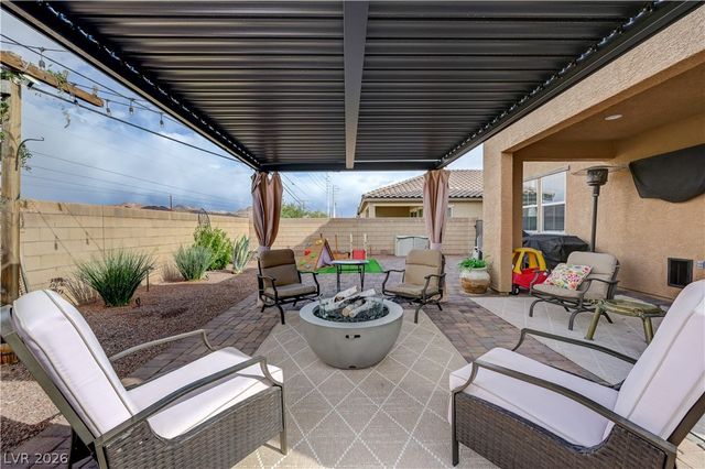 694 Bollons Island Street, Henderson, NV 89002