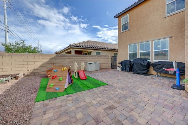 694 Bollons Island Street, Henderson, NV 89002