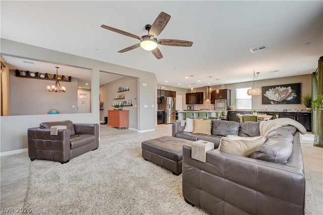 694 Bollons Island Street, Henderson, NV 89002