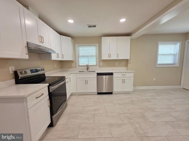 2090 JASON CT, Crofton, MD 21114