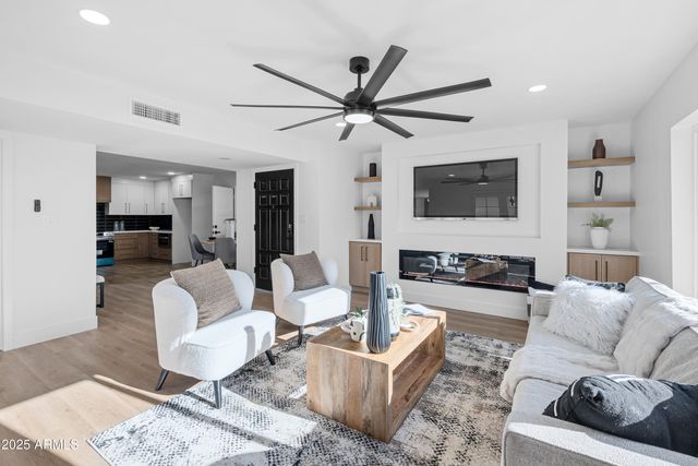 972 N 85TH Place, Scottsdale, AZ 85257