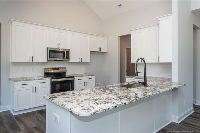 5814 James Allen Lane, Stedman, NC 28391