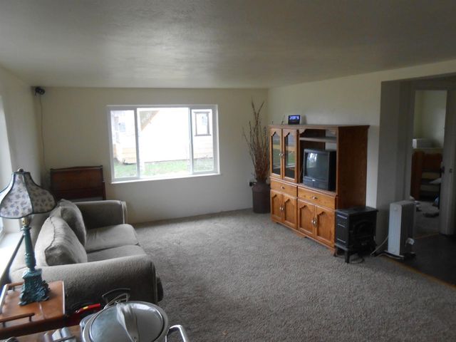 7455 Hager Way, Klamath Falls, OR 97603