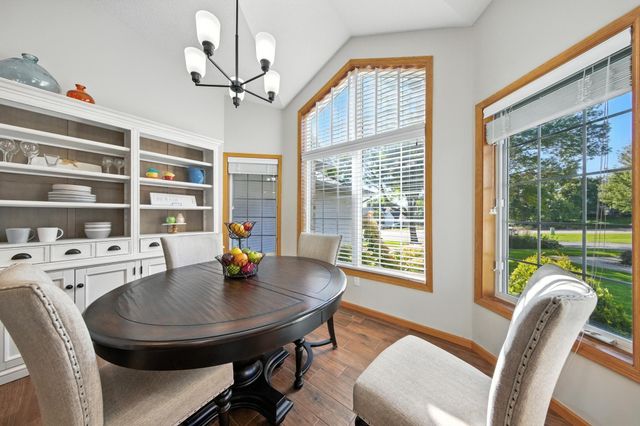 7680 Teal Road, Woodbury, MN 55125