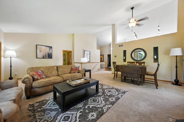 7680 Teal Road, Woodbury, MN 55125