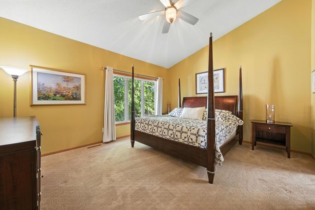 7680 Teal Road, Woodbury, MN 55125