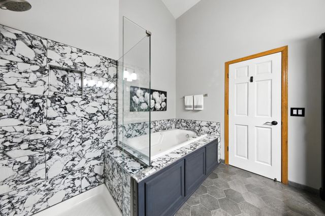 7680 Teal Road, Woodbury, MN 55125