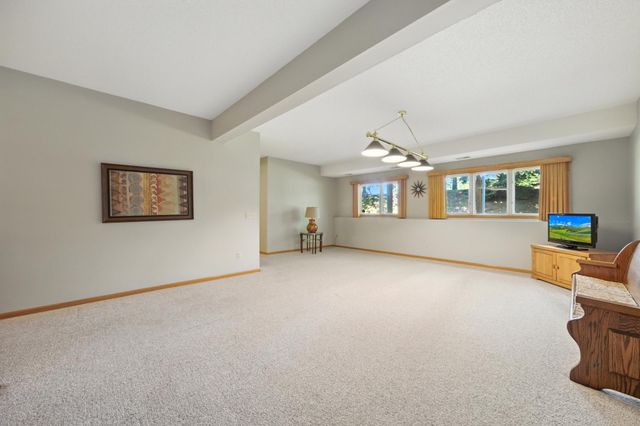 7680 Teal Road, Woodbury, MN 55125