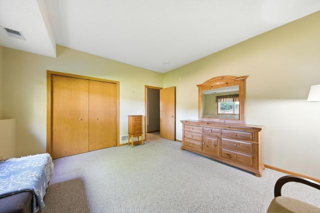 7680 Teal Road, Woodbury, MN 55125