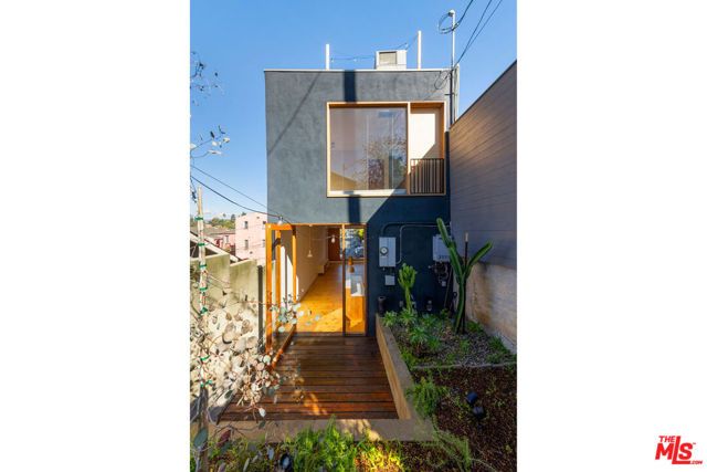 1416 Fairbanks Place, Los Angeles, CA 90026