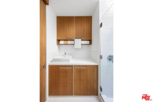 1416 Fairbanks Place, Los Angeles, CA 90026