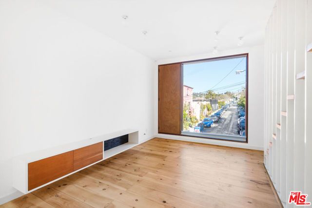 1416 Fairbanks Place, Los Angeles, CA 90026
