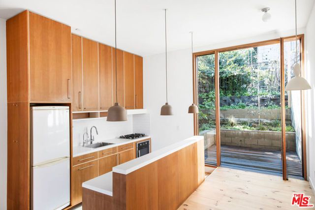 1416 Fairbanks Place, Los Angeles, CA 90026