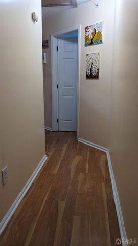 7 Newburgh Drive, Edison, NJ 08820