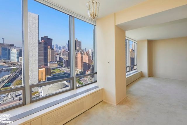 870 United Nations Plz 31 32F, New York City, NY 10017