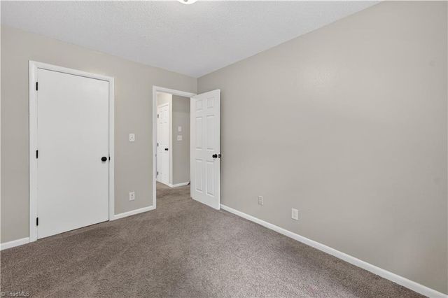 3919 COLONY Square A, Greensboro, NC 27407