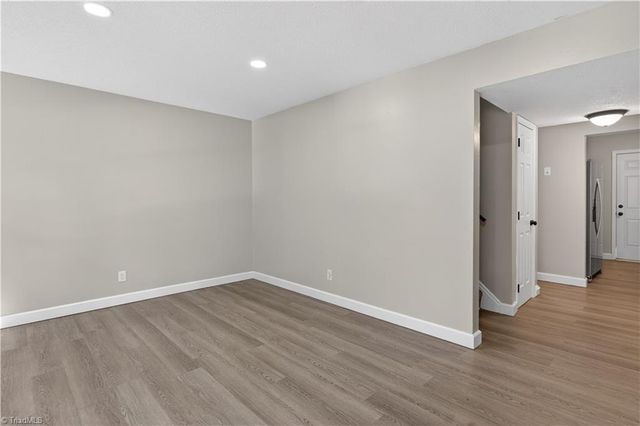 3919 COLONY Square A, Greensboro, NC 27407