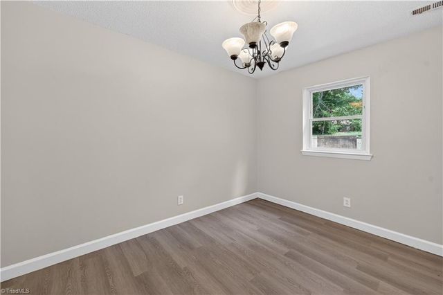 3919 COLONY Square A, Greensboro, NC 27407