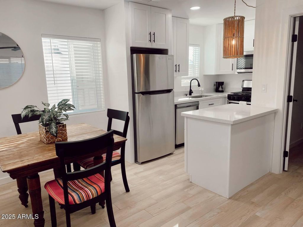 2502 N 29TH Place 2, Phoenix, AZ 85008