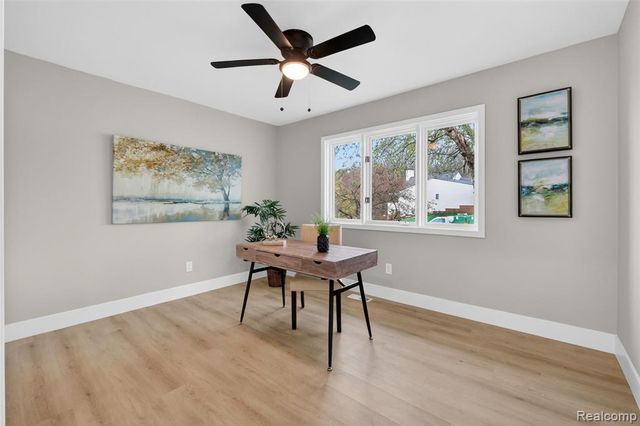 34973 Meadow Lane, Farmington Hills, MI 48335