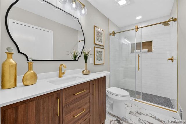 34973 Meadow Lane, Farmington Hills, MI 48335