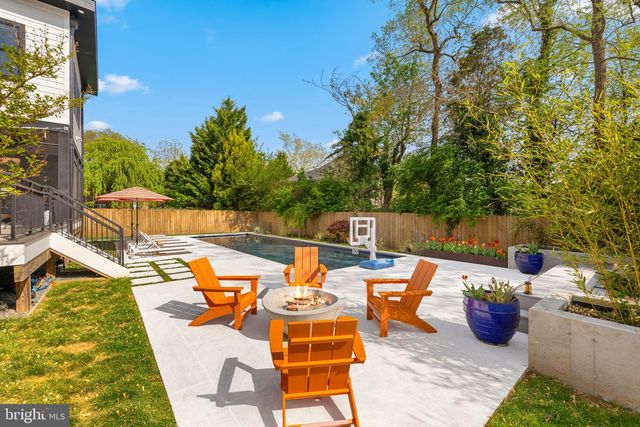 6933 ESPEY LN, Mclean, VA 22101