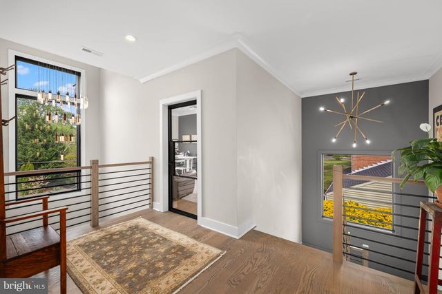 6933 ESPEY LN, Mclean, VA 22101
