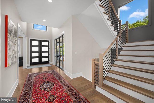 6933 ESPEY LN, Mclean, VA 22101