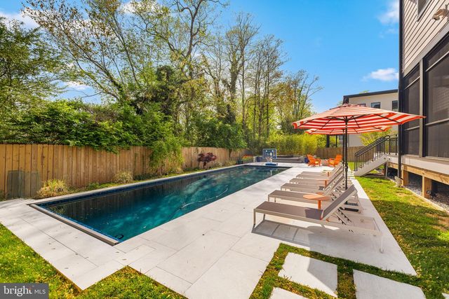 6933 ESPEY LN, Mclean, VA 22101