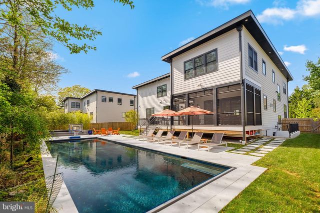 6933 ESPEY LN, Mclean, VA 22101