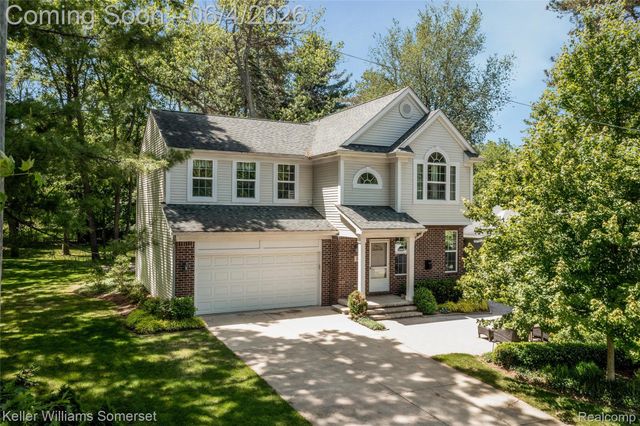 2480 Burleigh Street, West Bloomfield Charter Township, MI 48324