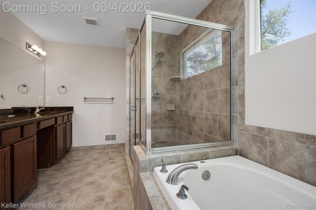 2480 Burleigh Street, West Bloomfield Charter Township, MI 48324