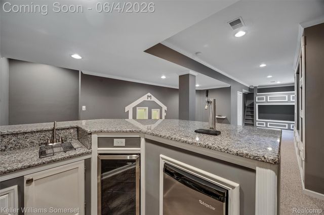 2480 Burleigh Street, West Bloomfield Charter Township, MI 48324
