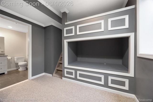 2480 Burleigh Street, West Bloomfield Charter Township, MI 48324