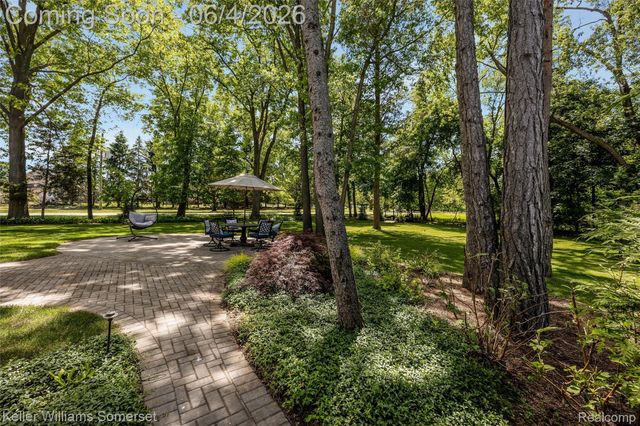 2480 Burleigh Street, West Bloomfield Charter Township, MI 48324
