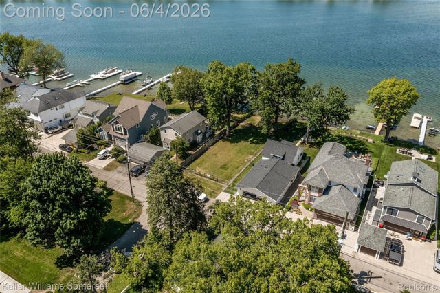 2480 Burleigh Street, West Bloomfield Charter Township, MI 48324
