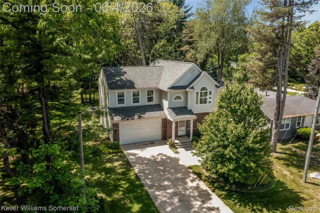2480 Burleigh Street, West Bloomfield Charter Township, MI 48324