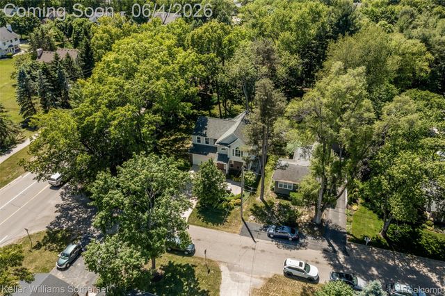 2480 Burleigh Street, West Bloomfield Charter Township, MI 48324