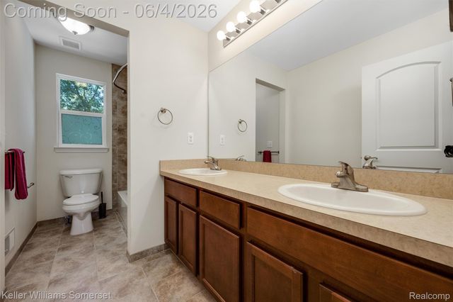 2480 Burleigh Street, West Bloomfield Charter Township, MI 48324