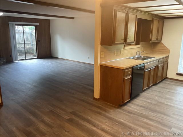 6723 S 78th East Avenue, Tulsa, OK 74133