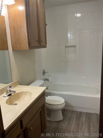 6723 S 78th East Avenue, Tulsa, OK 74133